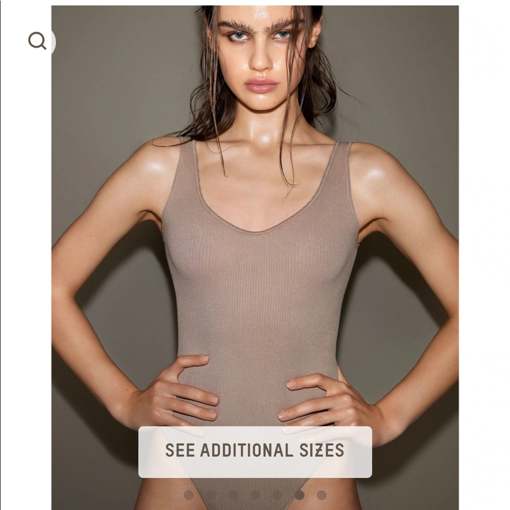 SKIMS Stretch Rib Scoop Tank Bodysuit - Picture 5 of 5